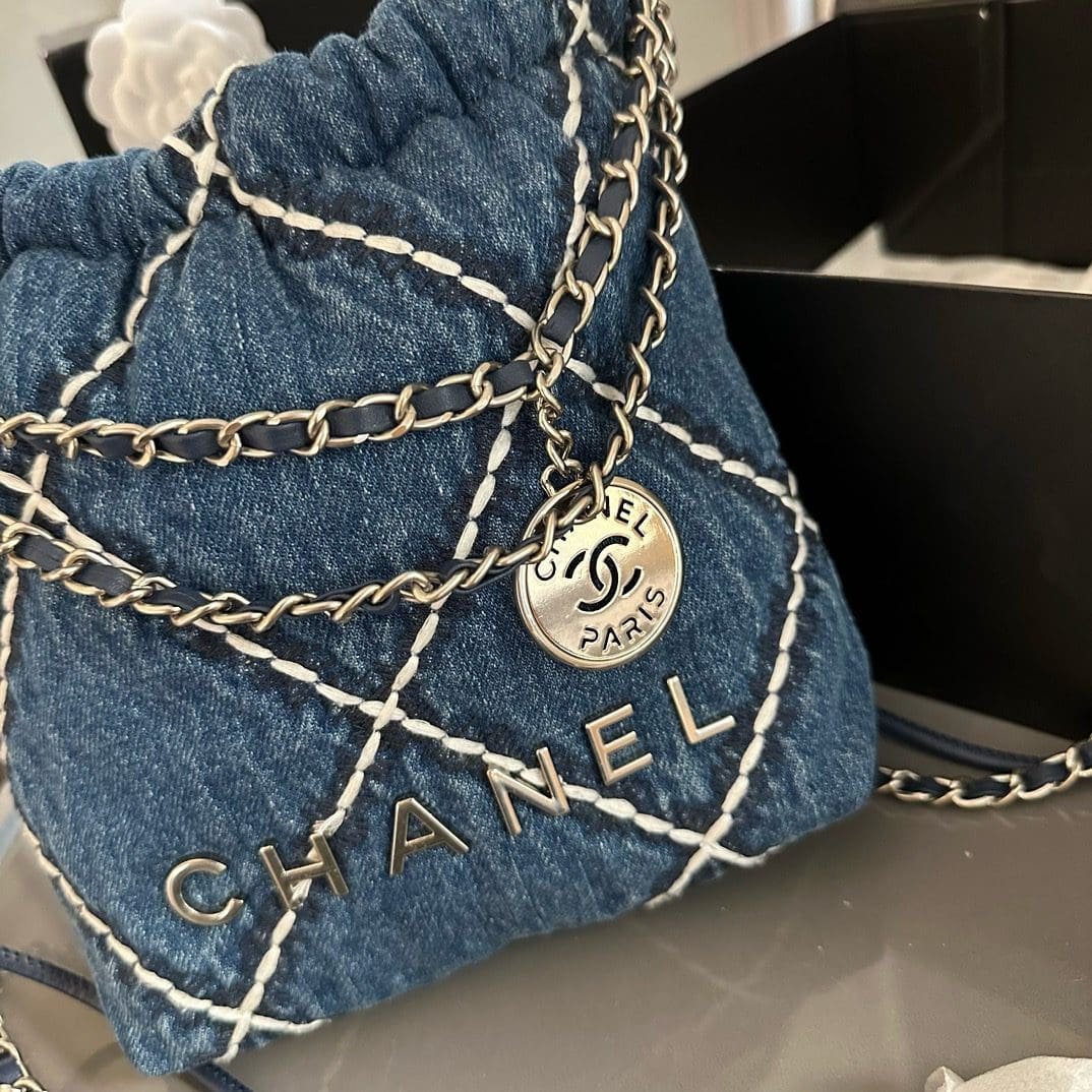 Chanel 22 Mini Denim Handbag (Blue) - Image 5