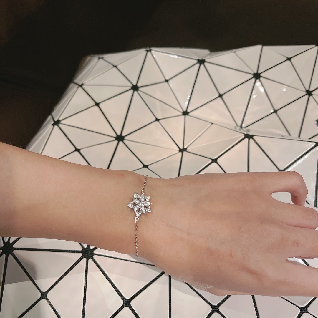 VCA Lotus Flower Silver Diamond Bracelet - Image 3