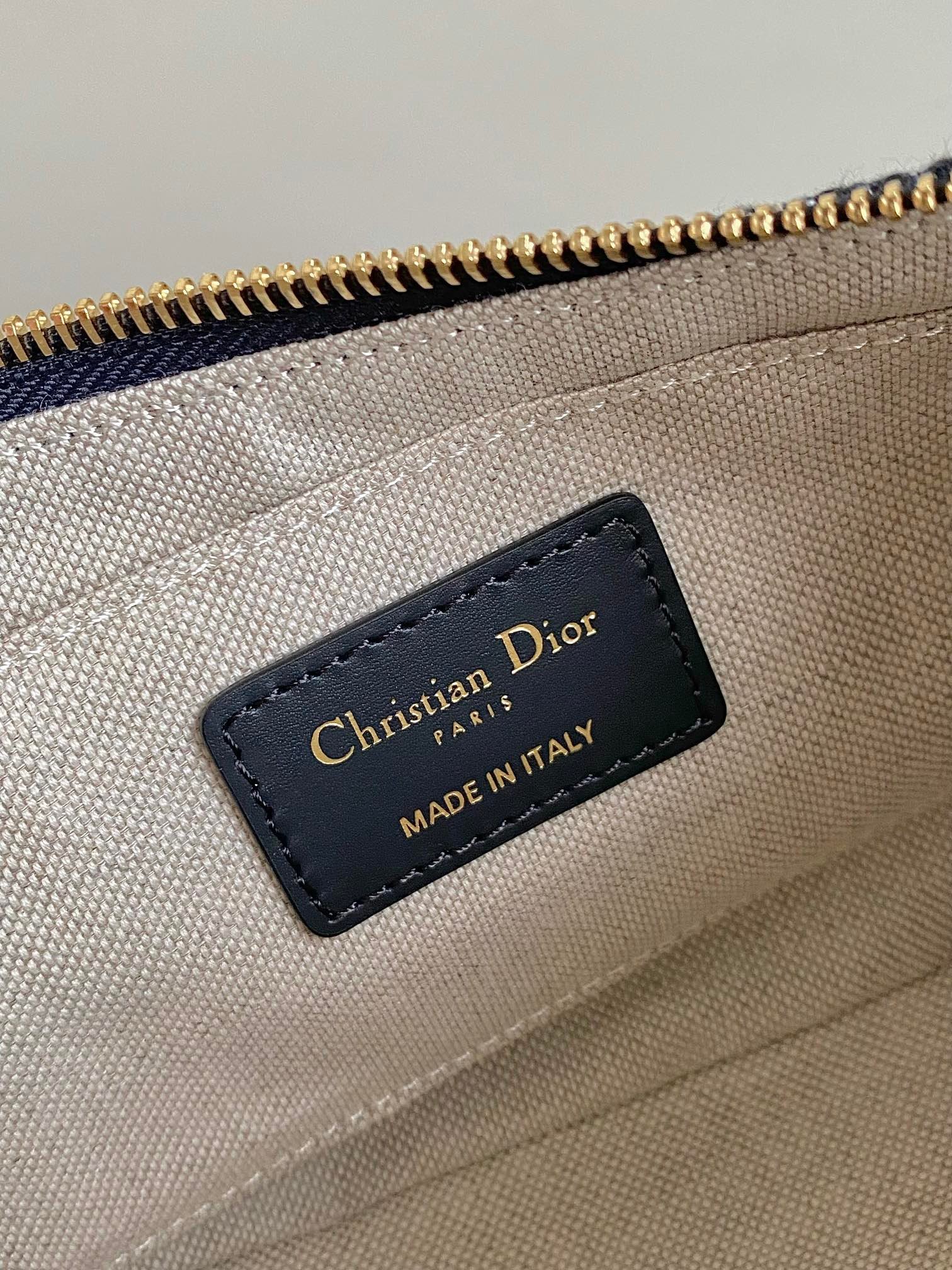 Dior Lounge Blue Oblique Jacquard Hand Bag - Image 7