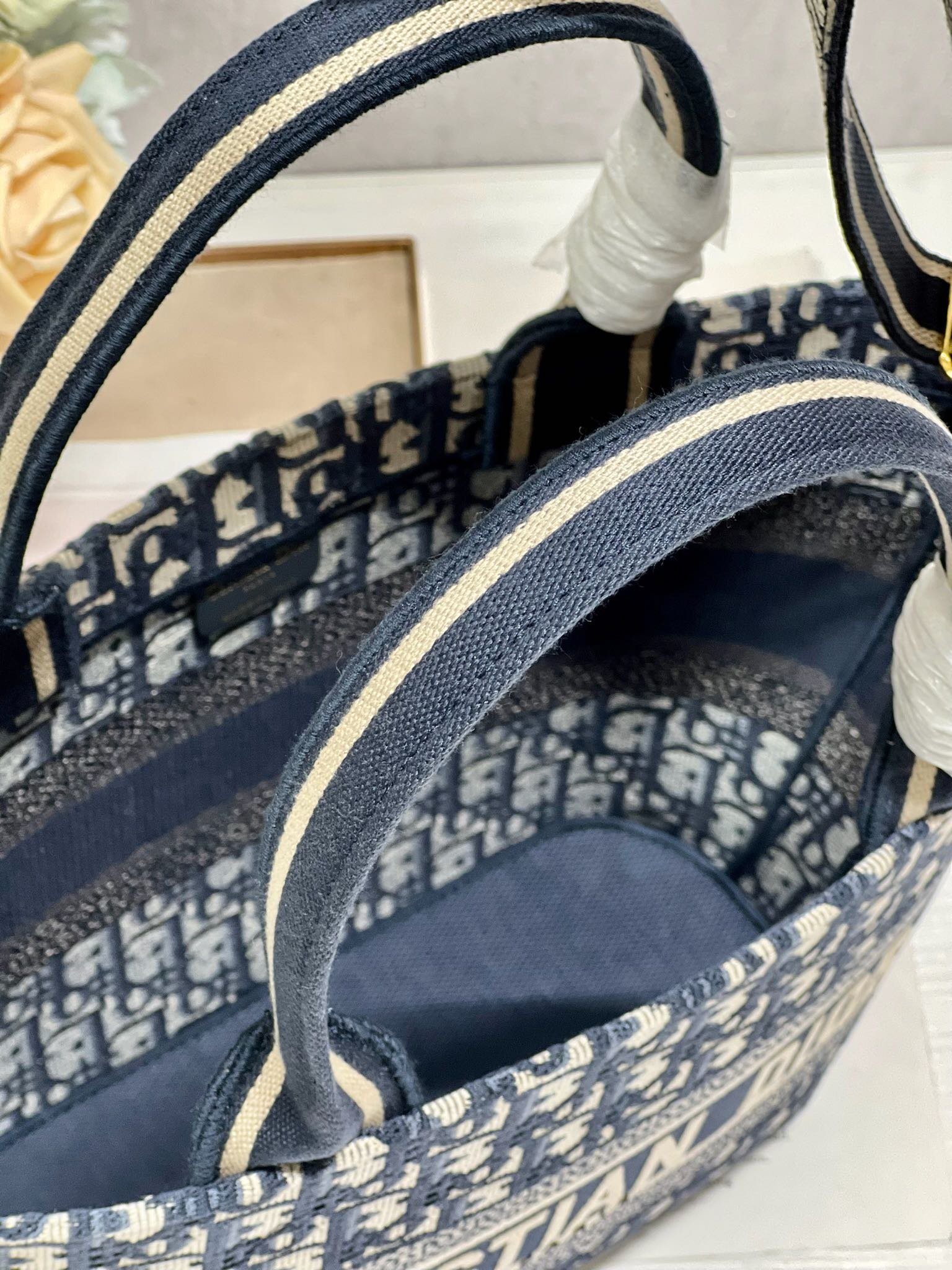 Dior New Basket Bag Blue Oblique Jacquard Hand Bag - Image 7