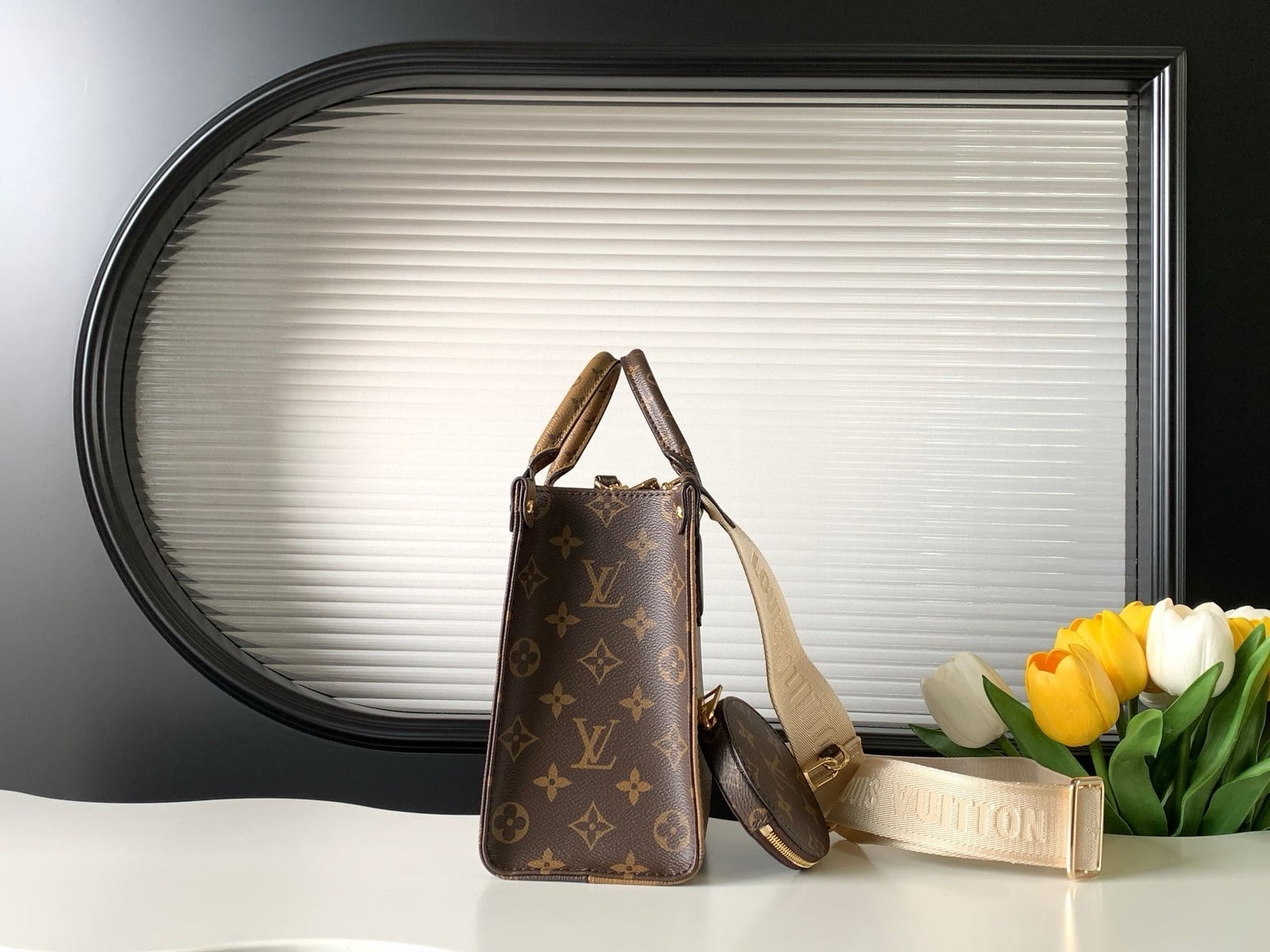 Louis Vuitton OnTheGo PM Reverse - Image 3