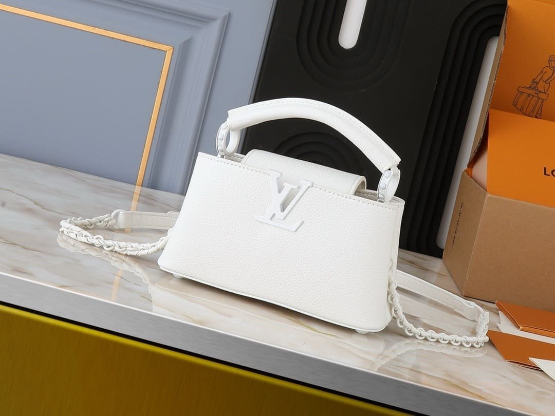 Alternative view of Louis Vuitton Capucines EW Mini Taurillon