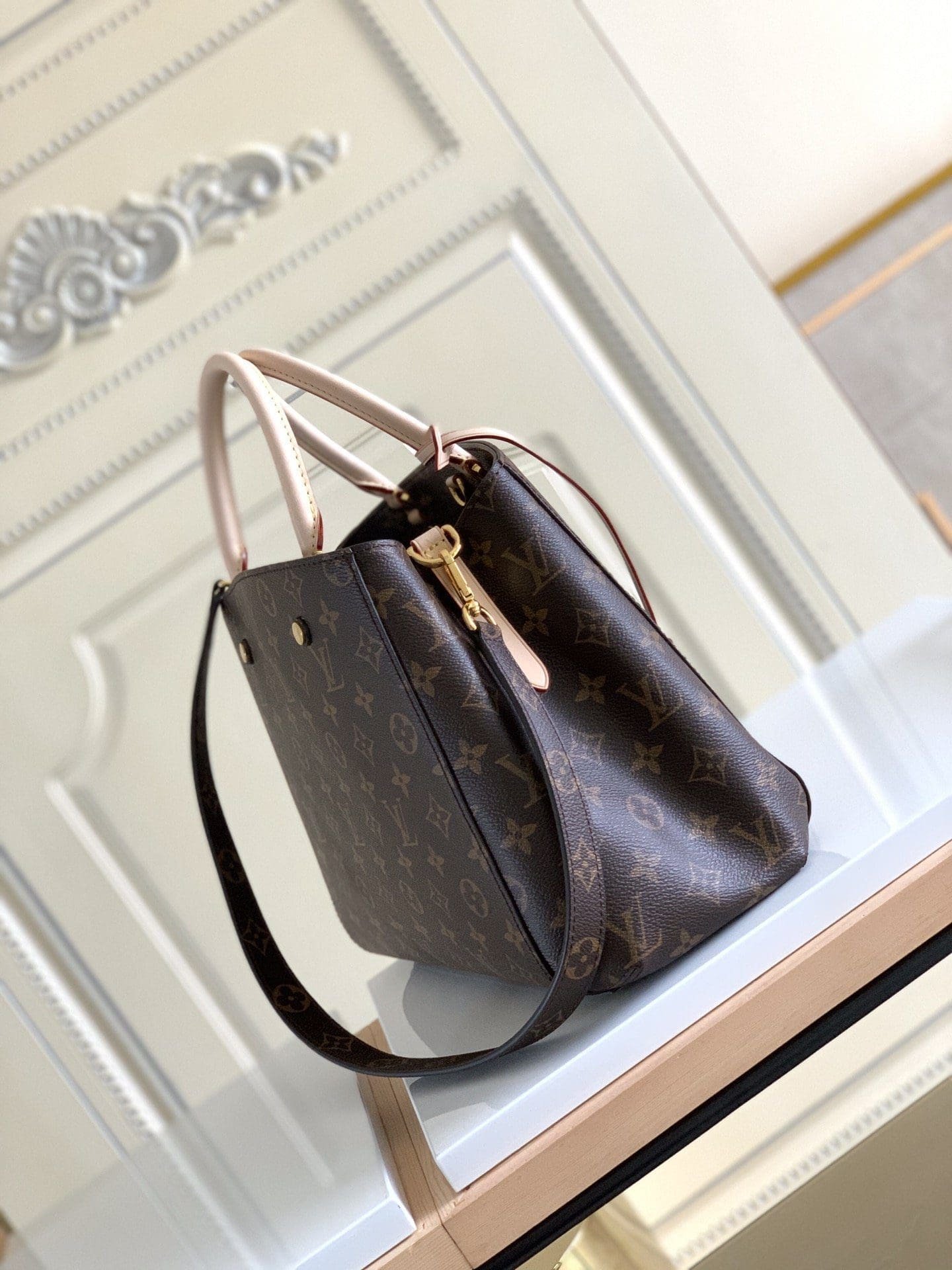 Louis Vuitton Montaigne MM Monogram - Image 3