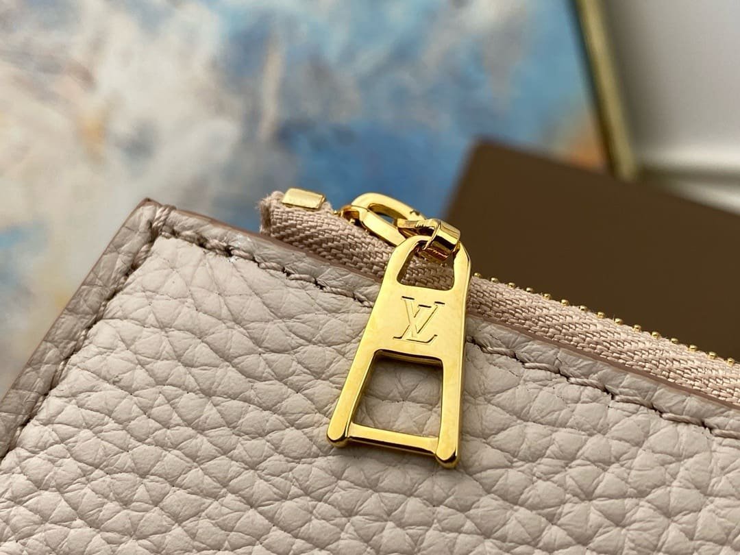 Louis Vuitton Twist One Handle PM - Image 7