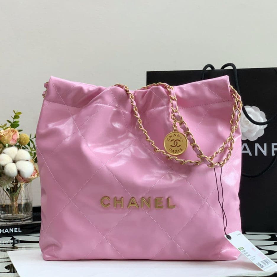 Chanel 22 Small Calfskin Handbag - Image 8
